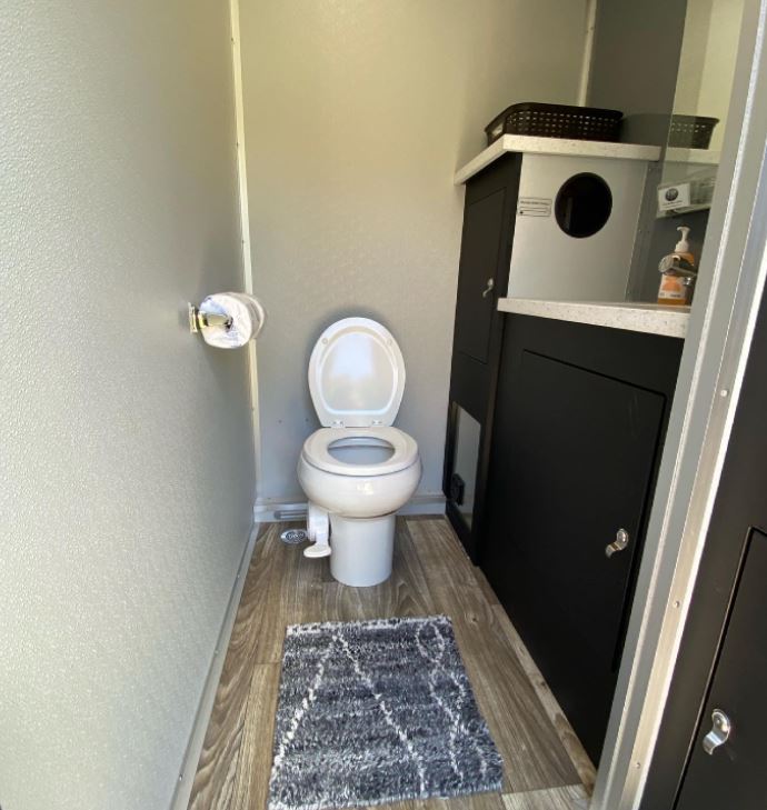 VIP Trailers 10 station restroom backyard